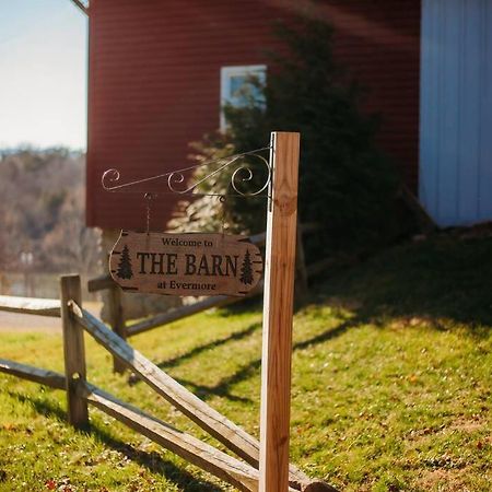 The Barn At Evermore: Riverfront Retreat W/Hot Tub ルーレイ エクステリア 写真