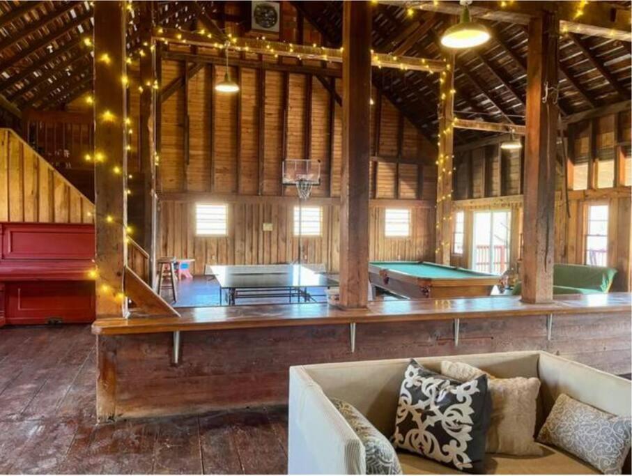The Barn At Evermore: Riverfront Retreat W/Hot Tub ルーレイ エクステリア 写真