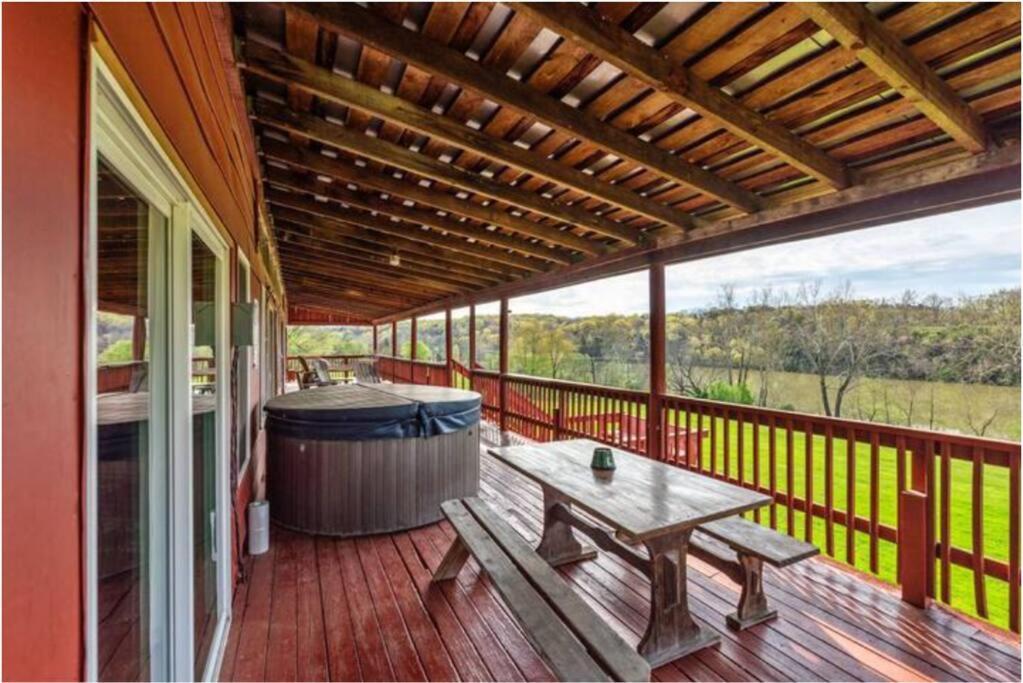The Barn At Evermore: Riverfront Retreat W/Hot Tub ルーレイ エクステリア 写真
