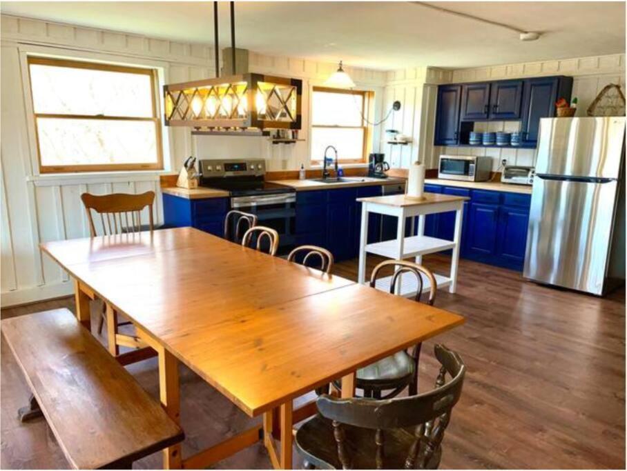 The Barn At Evermore: Riverfront Retreat W/Hot Tub ルーレイ エクステリア 写真