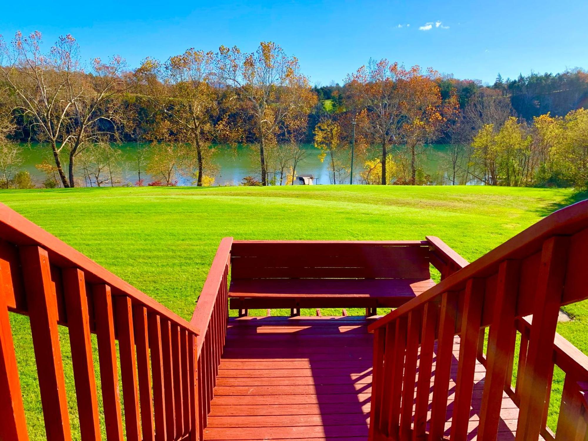 The Barn At Evermore: Riverfront Retreat W/Hot Tub ルーレイ エクステリア 写真